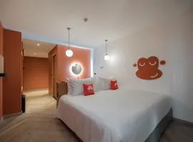 Blu Monkey Hub and Hotel Bangsaen