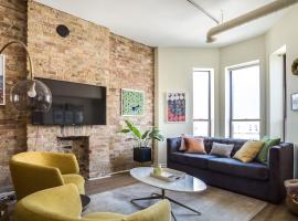Beautifully Remodeled Flat Downtown #3N, hotel di Chicago