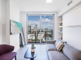 Sky-high1 BR Downtown Miami's heart - Pool & Gym