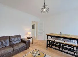 L'oiseau blanc / central - piscine du lac