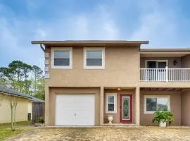 Palm Coast Condo with Private Yard about 3 Mi to Beach!