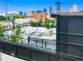 Celeste Rooftop Villa, hotel with pools in New Orleans