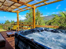 Maison Haut-calme avec jacuzzi, hotel in Le Tampon