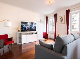 IL PRINCIPE - Luxury Boutique Apartment near the COLOSSEO, luksushotel i Rom