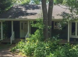 Mama Bear's Den, holiday home in Boulder Junction