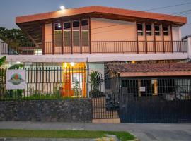 Volcano Hostal y Restaurante, отель в городе Сан-Сальвадор