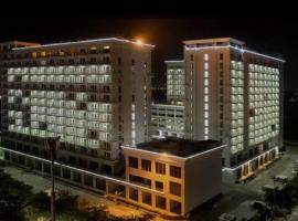 Royal Suites INN, hotel en Lucknow