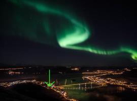 Senja, 2 BR apartment, surrounded by the northern lights and the midnight sun, hotel Finnsnesben