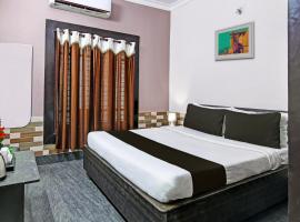 OYO Flagship Regal Stays: Khandagiri şehrinde bir otel