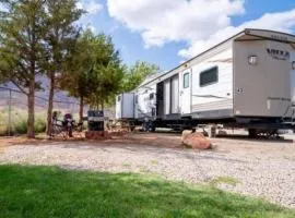 Moab RV Resort RV III Fully Setup OK43