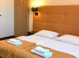 La Petite APARTMENTS & ROOMS