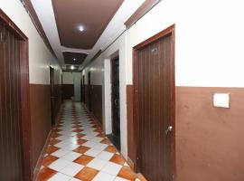 OYO Hotel Shri Krishna Junction.: Tājganj şehrinde bir otel