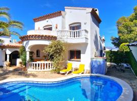 Casa Buganvilla, hotel in L'Ametlla de Mar