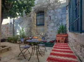 Courtyard Suite, Artists' Quarter, Tzfat