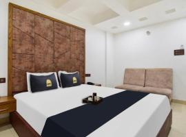 Hotel Palace, hotel in Chandrapur