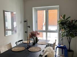 Moderne lejlighed i hjertet af Odense C, appartement in Odense