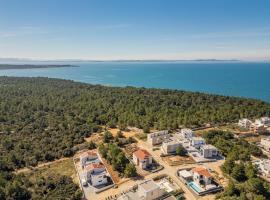 Villa Kristina ZadarVillas, ξενοδοχείο σε Zaton