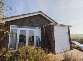 Olive Garden By Air Premier, holiday home in Newhaven