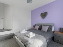 Spacious 5-bed House Private Parking, hotel di Newark upon Trent