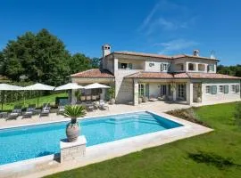 Beautiful Villa Nevia with private pool