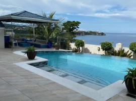 Crystal Resort, apartment in St Mary