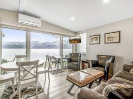 Family-friendly Cottage with amazing views, hôtel à West Kelowna