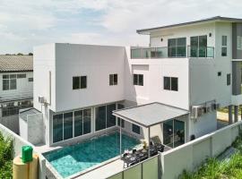 Romdee 2 pool villa chiangmai: Chiang Mai şehrinde bir kulübe