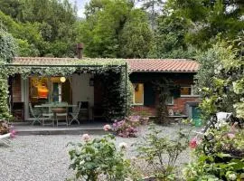 Lo Sceriffo delightful villa in dreamy garden