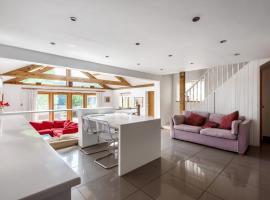 Prestwick Oak - 2 Kingsize Ensuite - Openplan Contemporary - Rural - Garden, Übernachtungsmöglichkeit in Chiddingfold