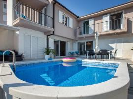 Luxury Villa Rogac، فندق في باسكا فودا