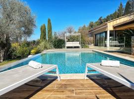 Villa 5 étoiles avec piscine chauffée, proche Bandol, villa au Castellet
