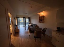 Helt ny leilighet – apartament w mieście Leknes