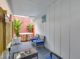 Fort Walton Beach Cottage with Hot Tub and Patio!