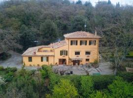 Casa Asilo La Foce, Val d' Orcia, Pienza., hotelli kohteessa Pienza