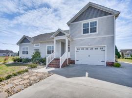 Stunning Cape Charles Retreat about 1 Mi to Beach – willa w mieście Kiptopeke