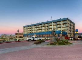 Promenade Inn & Suites Oceanfront, отель в Сисайде