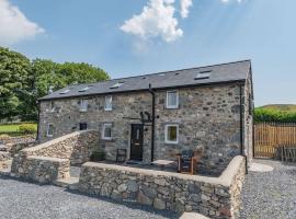 Horseshoe Cottage historic gem near Snowdonia., hotel in Caernarfon