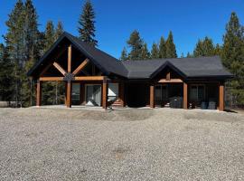 The Highmark Cabin, hotell i Valemount