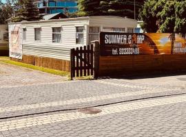 SummerCampMielno Domki Holenderskie, campamento en Mielno