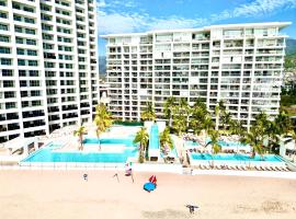 Harbor3008A Spectacular Beachfront Condo by Moikkarentals, кондоминиум в городе Пуэрто-Вальярта