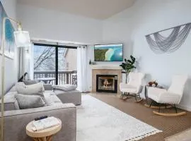 Golfside Getaway - 2 Bedroom Condo Minutes To The Beach