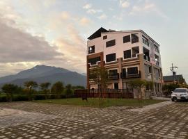 Qilai Fenghe B&B, hotel v destinaci Zhixue