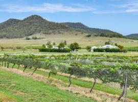 Somerville Wines Cottage, hotel di Broke