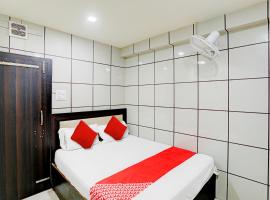 OYO Flagship Hotel The Moon, Hotel in Bareilly