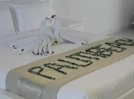 Palm Beach Resort Half Moon