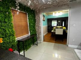 mary jane room, homestay in Miami