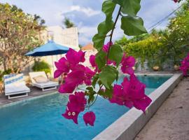 Villa Aurora: 4 BR, Front Beach, villa in Gili Meno