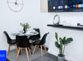 2ndHomeStays-3 Bedroom House - Sleeps 6 - City Centre -Stoke-on-Trent, hotel with parking in Stoke on Trent