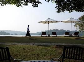 Heavensa Luxury Villas, hotel en Galle