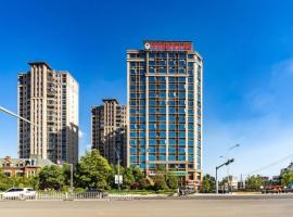 GreenTree Inn Express Kunming East Passenger Station Huazhicheng, готель біля аеропорту Міжнародний аеропорт Куньмін Чаншуй - KMG, у місті Куньмін